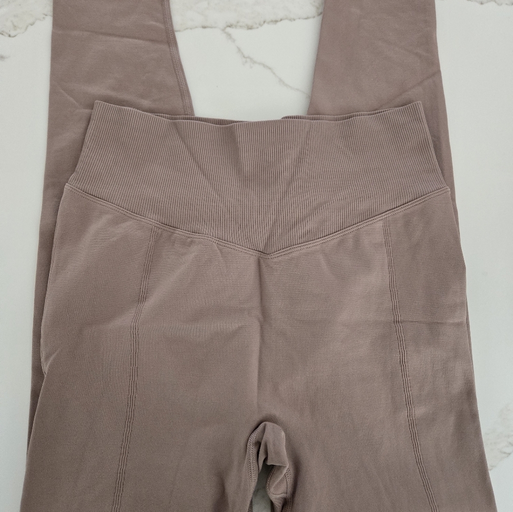 NWOT PINK Leggings